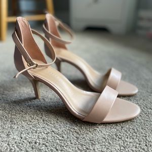 Light pink/ nude heels size 9.5
